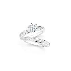 Prouds Rings>Sterling Silver Cubic Zirconia Ring Set In White